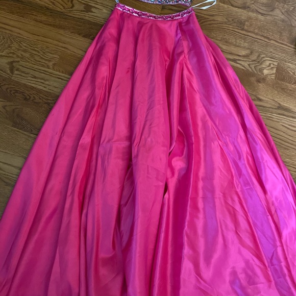 Sherri Hill Two Piece Slit dress size 0/2 - Picture 4 of 6